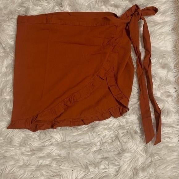 Nasty Gal Rust Ruffle Cover Up Mini Skirt Size 6 - Picture 7 of 9